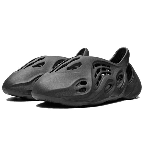 Adidas Yeezy Foam RNNR Onyx