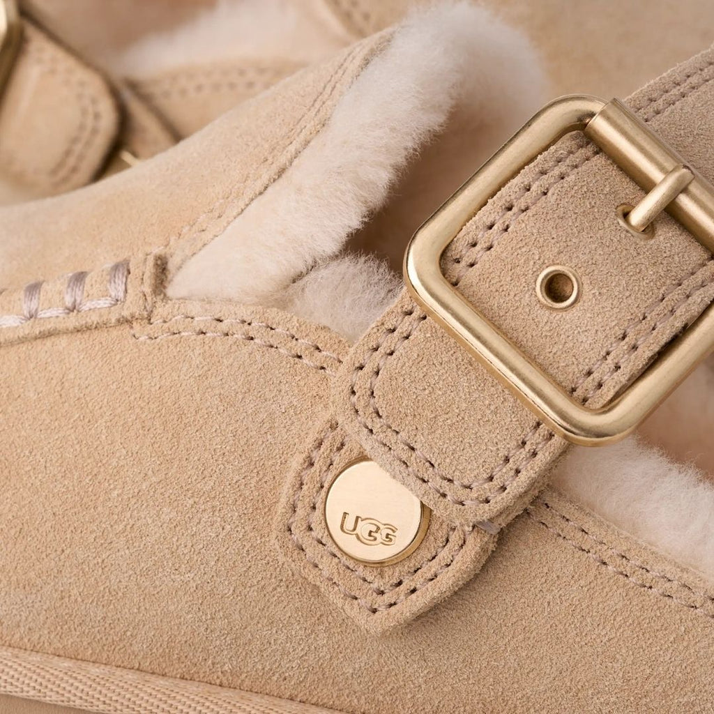 UGG Goldenstar Evelina Clog in Sand Castle, buckle detail