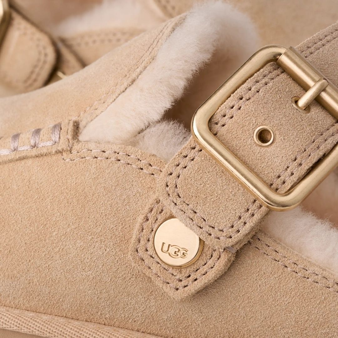 UGG Goldenstar Evelina Clog in Sand Castle, buckle detail